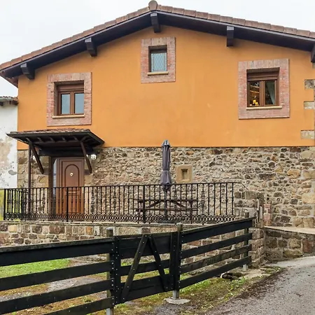 Casa Lindelagua * Pamanes